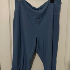 Lululemon Groove Super high rise crop 23” Nulu size 18